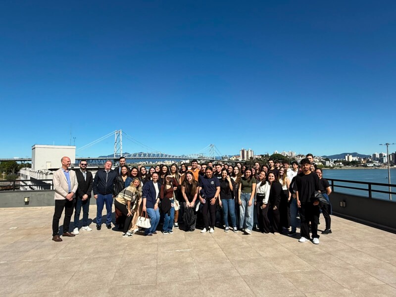 crcsc-recebe-academicos-de-joinville-em-visita-de-integracao-academica