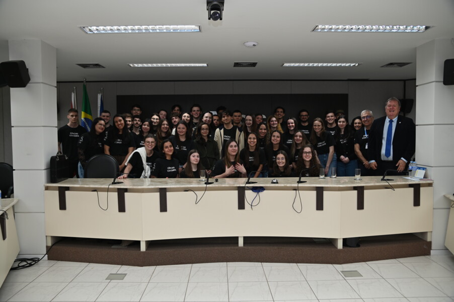 crcsc-recebe-academicos-da-unifebe-brusque-para-o-projeto-integracao-academica